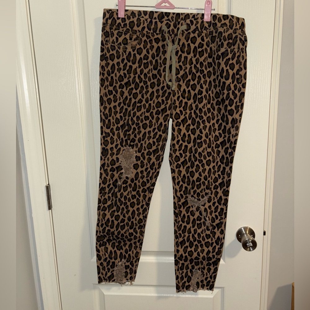 Ymi large leopard skinny pants